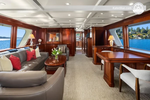 2001 Rayburn Flush Deck Motor Yacht for Sale – 23.16m – Bellevue USA
