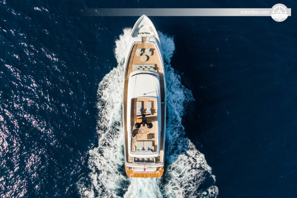 Custom Line 2021 – Yacht for Sale – 28m Luxury Yacht, 5 Guest Cabins – Dubai, United Arab Emirates