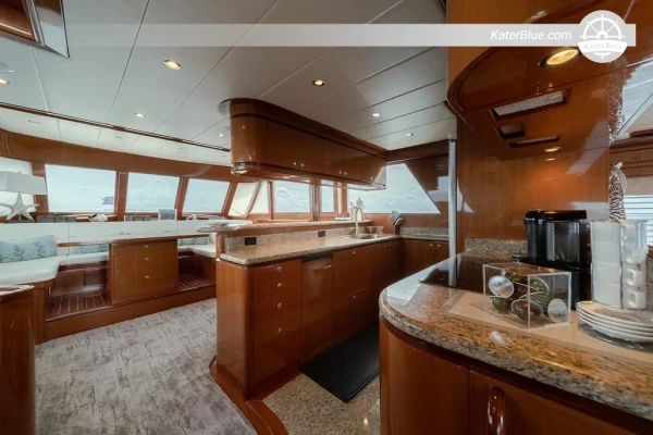 2013 Hampton Motor Yacht for Sale – 20.95m – 4 Cabins – Fort Lauderdale