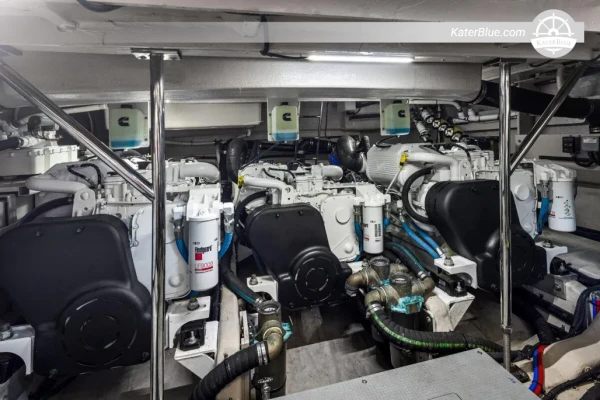 2017 Sea Ray L590 17.93m, 3 Cabins, Triple Cummins QSC 1,776HP, 30kt Max – For Sale in Seattle (US Flag)