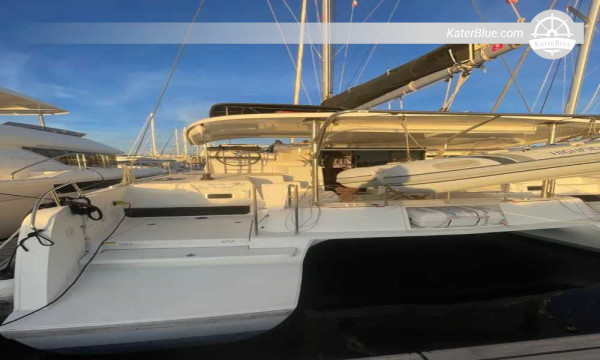 7-Day Hyères Islands Bareboat Lagoon 42 Charter from Saint-Tropez to Porquerolles
