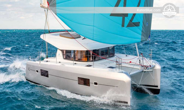 7-Day Hyères Islands Bareboat Lagoon 42 Charter from Saint-Tropez to Porquerolles