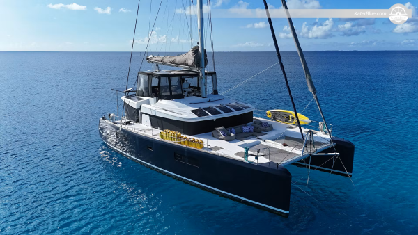 Lagoon 560 Luxury Catamaran Charter Yasawa, Fiji | 4 Cabin Crewed Yacht (4X)