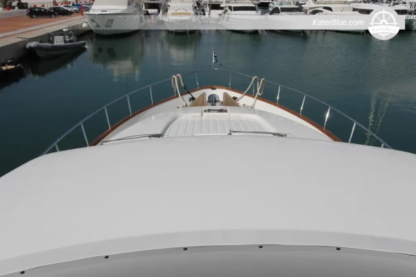 For Sale: 2004 Uniesse 72 21.90m Flybridge Motor Yacht, 4 Cabins + Crew, Athens Greece