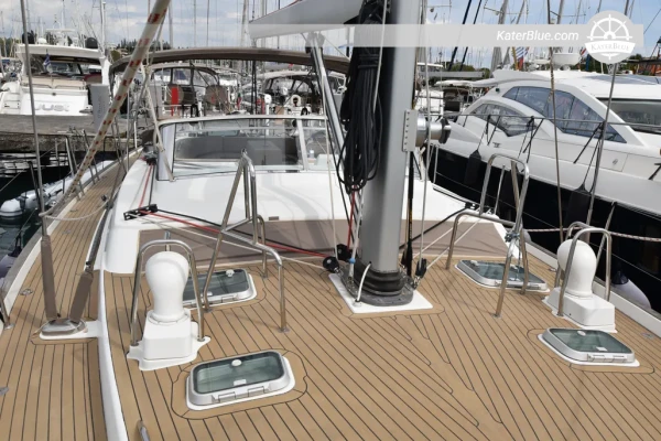 Beneteau 57 Centre Cockpit 2004 Sailing Yacht for Sale in Corfu
