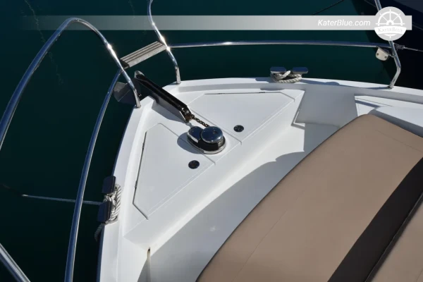 Sealine C330 2016 Motor Cruiser for Sale in Corfu Greece