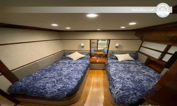7-Day Marawah & Al Futaisi Northern Islands Private Yacht Week from Abu Dhabi