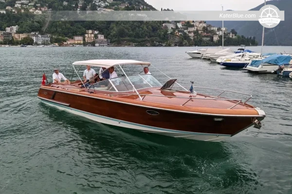 Colombo Romance 32 Special Edition 2004 for Sale – 9.72m Mahogany Runabout, 1 Cabin, Swiss Flag, Lugano