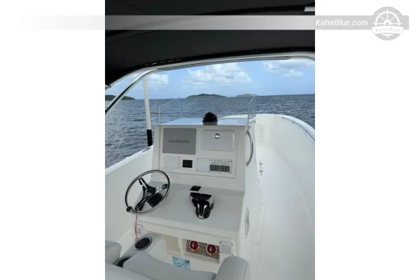 Fusion 31 2022 for Sale – 9.45m Center Console, Twin Yamaha 300hp, Martinique