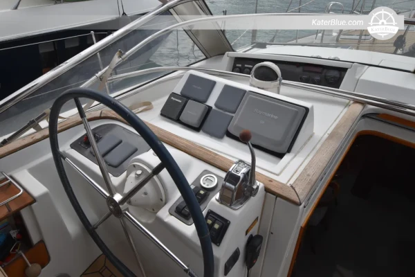 Beneteau 57 Centre Cockpit 2004 Sailing Yacht for Sale in Corfu