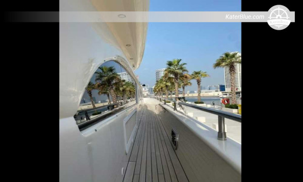 7-Day Central Arabian Gulf Offshore Open-Water Yacht Escape from Abu Dhabi