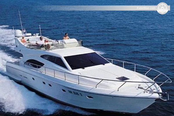 2004 Ferretti Yachts 530 for Sale – 16.80m Flybridge, 3 Cabins – Palermo, Italy