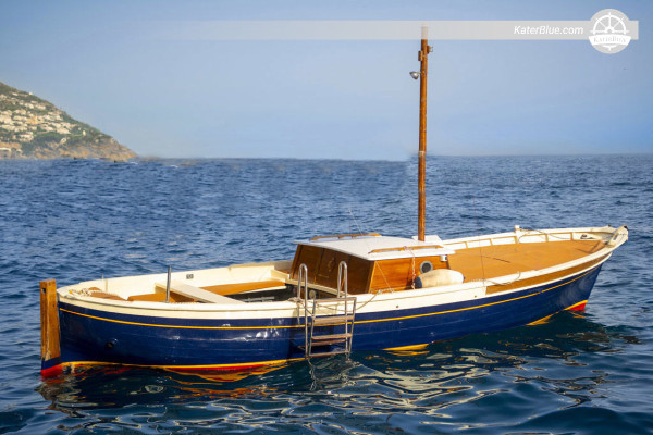 Private Scenic Gozzo Transfer from Salerno to Amalfi or Positano via Vietri, Cetara, Emerald Grotto and Furore Fjord