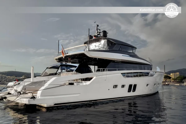 Sanlorenzo SX76 2024 for Sale – 23.8m Crossover Motor Yacht in Genoa