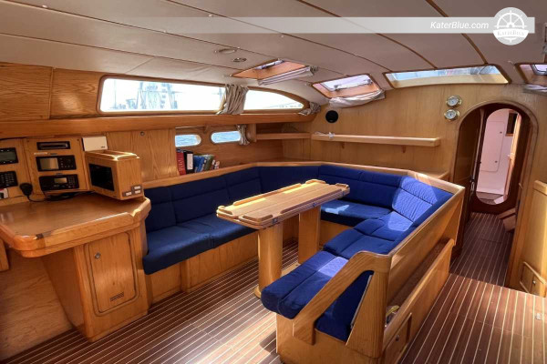 45ft 4-Cabin Weekly Bareboat Charter from Saint-Malo to Chausey, Jersey, Sark, Guernsey and Herm