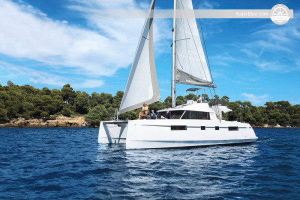 Weekly Private Catamaran Charter from Port of Roses to Roses Bay, Cadaqués, Port de la Selva and Cap de Creus