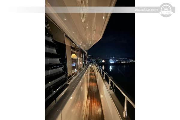 1993 Admiral 28m Aluminum Flybridge Motor Yacht for Sale in Genoa, Italy – Twin MTU 2000HP, 4 Cabins + Crew