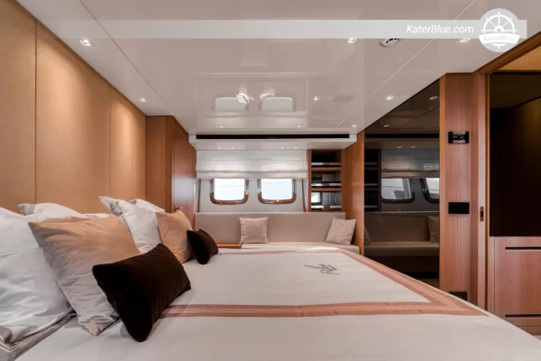 Sanlorenzo SX76 2024 for Sale – 23.8m Crossover Motor Yacht in Genoa
