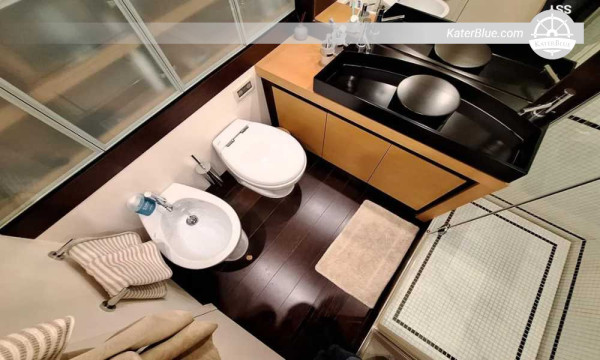 Pershing 72, 2008 – 22.0m Sports Cruiser – 3 Cabins – Manfredonia, Italy
