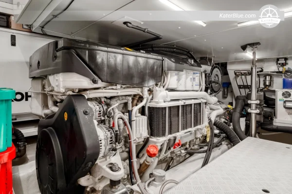 Sanlorenzo SX76 2024 for Sale – 23.8m Crossover Motor Yacht in Genoa