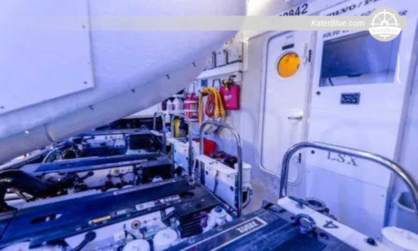 Lazzara LSX 75 2007 for Sale – 22.86m Motor Yacht in Miami