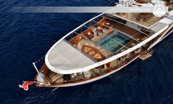 Canadian Vickers 99.15m Classic Superyacht for Sale in Simpson Bay, Sint Maarten