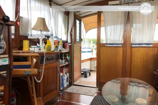 1963 Egg Harbor 37 Motor Yacht for Sale in Beaufort – 11.28m Classic Wooden Cruiser, Flybridge, Twin Engines