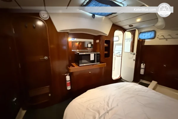 1997 Beneteau Oceanis 40 CC Sailing Yacht for Sale in Beaufort United States – 12.2m Center Cockpit Cruiser, 2 Cabins