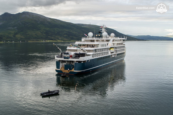 16-Day Falkland Islands South Georgia and Antarctic Peninsula Expedition Cruise from Ushuaia