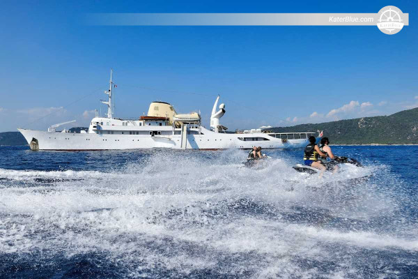 17-Day Brest Crewed Heritage Yacht Charter via Brittany, Normandy, Vigo, Lisbon, Cádiz, Gibraltar, Alicante, Barcelona and Marseille