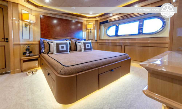 12-Day CRN 42m Fully Crewed Luxury Yacht Charter from Dubai Marina to Qatar, Bahrain, Eastern Saudi Arabia, Sir Bani Yas and Abu Dhabi Islands