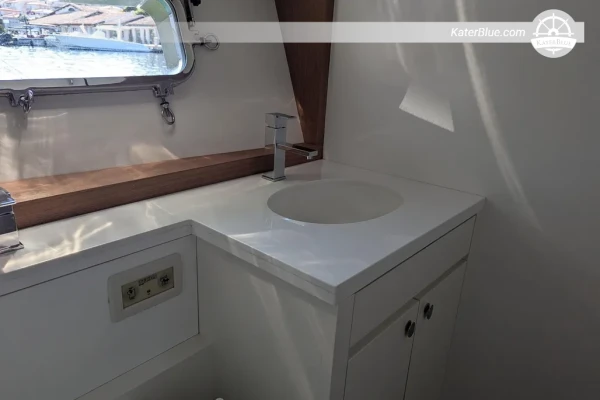 2012 Toy Tender 47 Motor Yacht for Sale in Porto Rotondo 2 Cabins