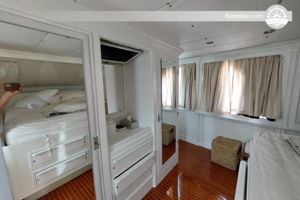 1977 Codecasa 27m Mega Yacht for Sale in Olbia with 4 Cabins Steel Hull