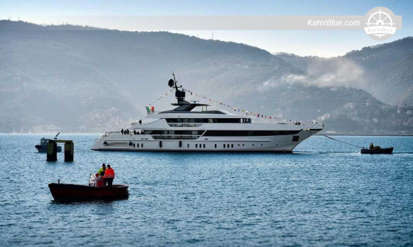 Sanlorenzo 52m 2017/2024 Refitted Luxury Motor Yacht for Sale in Viareggio