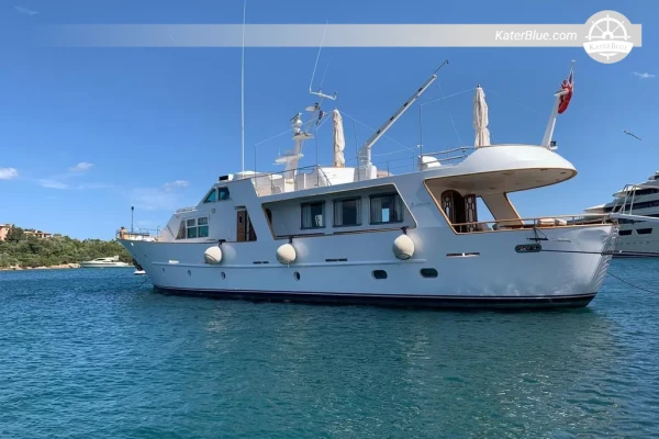 1977 Codecasa 27m Mega Yacht for Sale in Olbia with 4 Cabins Steel Hull