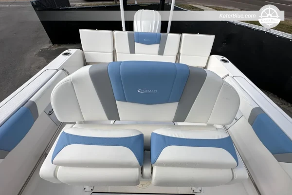 2024 Robalo R232 Explorer for Sale – 7.06m Center Console, 250HP, 1 Owner, Ruskin Florida