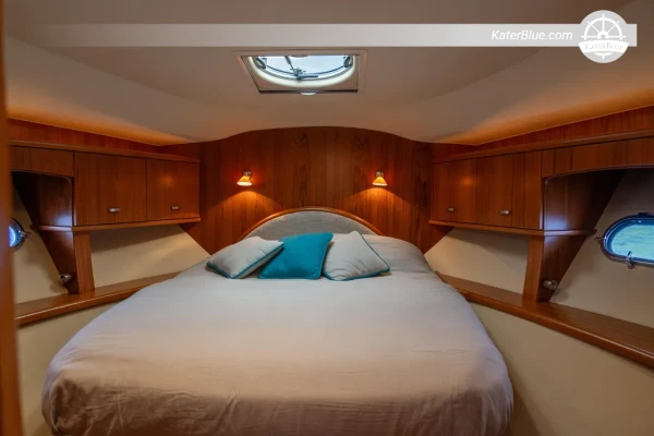 2008 Tiara Yachts 5800 Sovran Motor Yacht for Sale in La Spezia 2 Cabins
