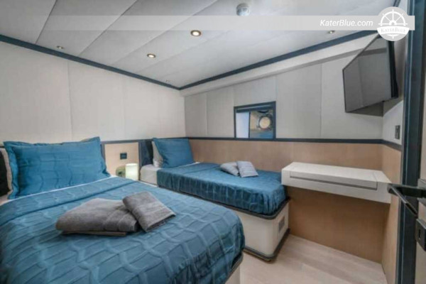30m Crewed Luxury Yacht Charter Bodrum Hisarönü Gulf 7 Nights 12 Guests