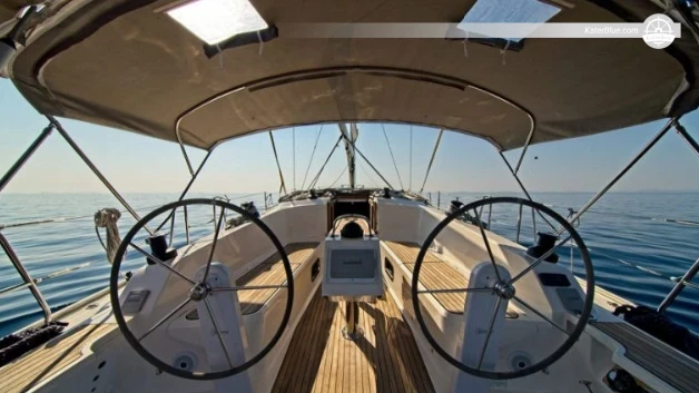 Private Skippered Bavaria Cruiser 41 Sailing Charter from Vlorë, Albania
