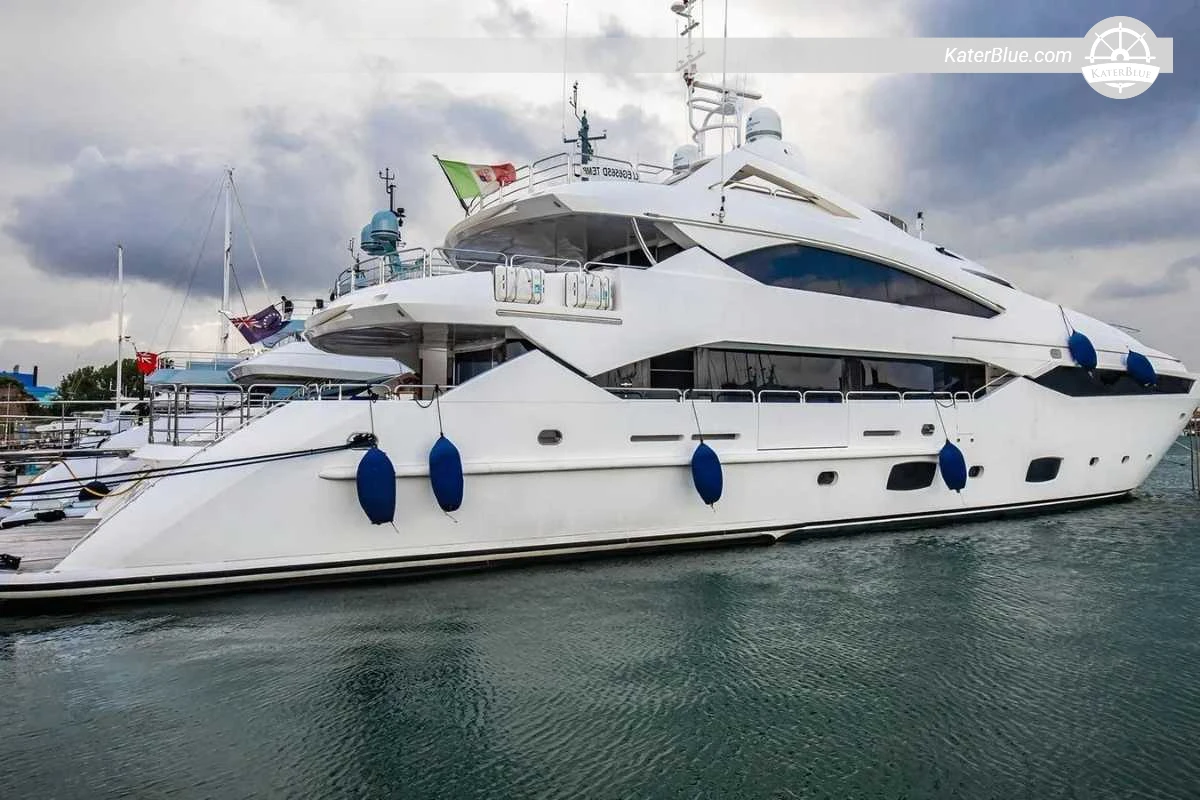Sunseeker 40 Metre 2014 Tri-Deck Motor Yacht for Sale in Livorno