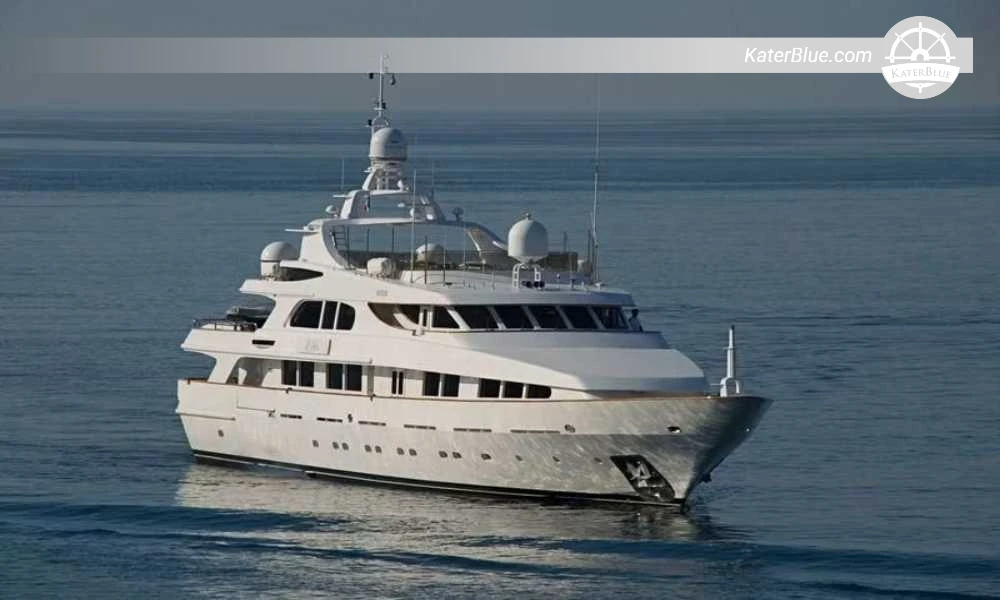 Benetti 44.76m Luxury Yacht for Sale – 2019 Refit, 6 Guest Cabins, Panama Flag, Denia