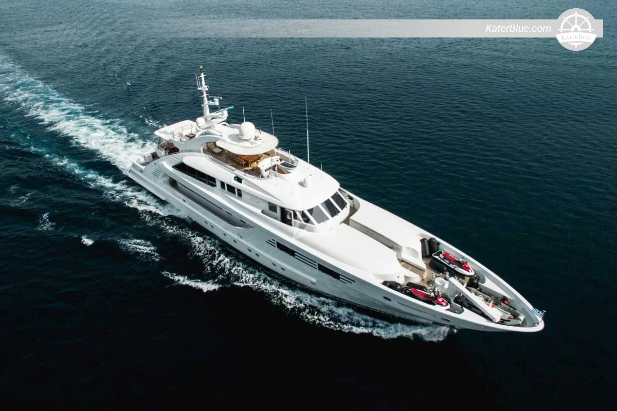 15-Day Private Luxury Yacht Charter from Dubai to Musandam, Khasab, Lima, Fujairah, Dibba, Muscat and Bandar Khayran in Oman