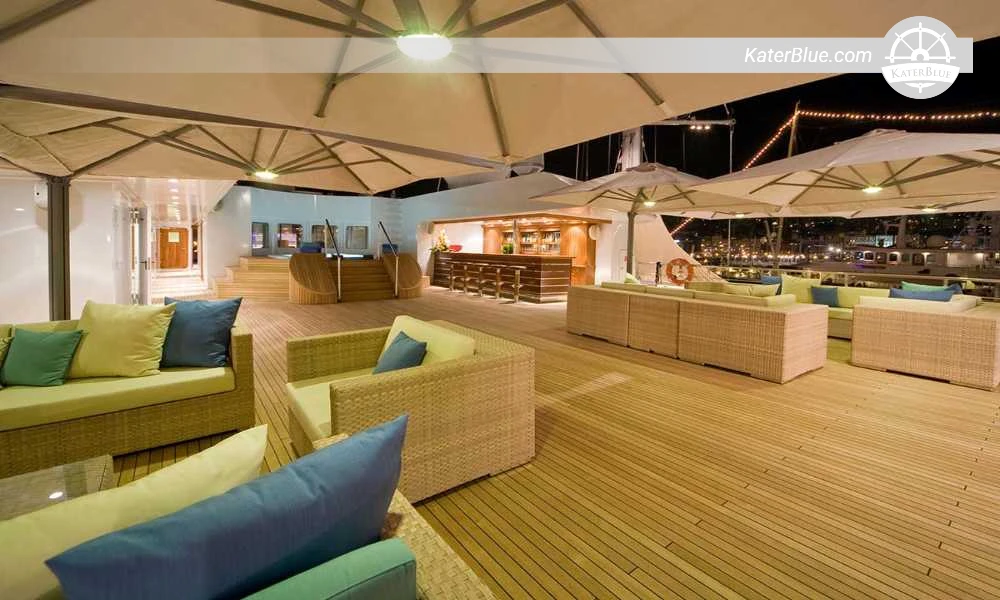 Fully Crewed Cassens-Werft 90m Superyacht Charter - 15-Day Dubai, Qatar, Saudi Arabia and Bahrain Gulf Circuit with 40 Crew