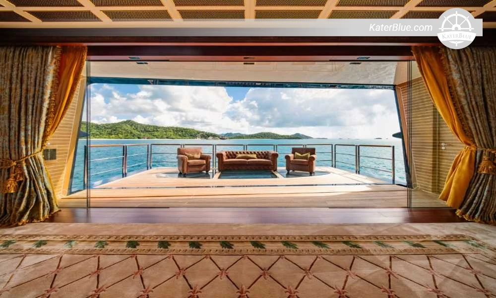 18-Day Fully Crewed 106m Luxury Yacht Expedition from Puerto San José to Belize Reefs, Cayes and Honduras Bay Islands