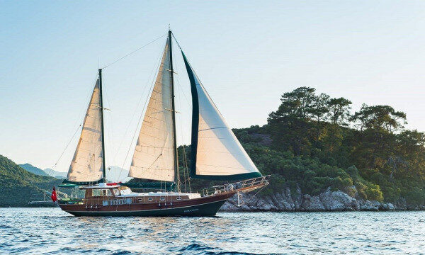 Viaggio meraviglioso nel mare di Eagean con caicco di legno a Marmaris/Muğla, Turchia