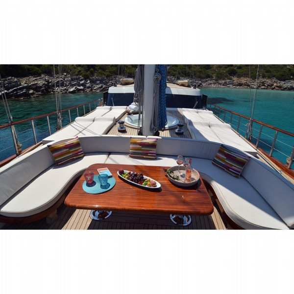 Noleggio Caicco Ultra Lusso 30 Metri per 9 Ospiti a Bodrum/Turchia