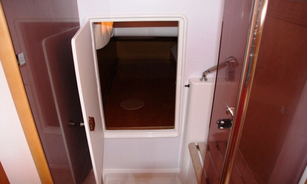 Magnificient Sailing Yacht Charter with  Jeanneau Sailboat 2 cabins in Marmaris,Turkey
