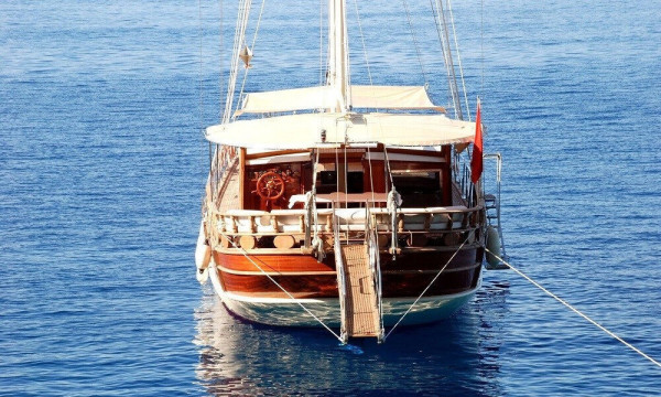 Noleggio caicco confortevole e divertente per 10 persone a Bodrum Turchia