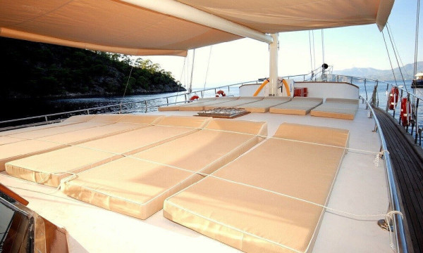 Noleggio caicco confortevole e divertente per 10 persone a Bodrum Turchia