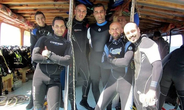 PADI CMAS-duikactiviteit voor ervaren duikers in Fethiye, Turkije